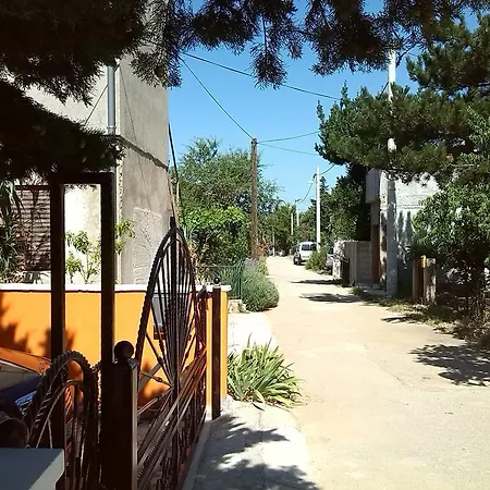 Apartament Batarilo Gornji Karin